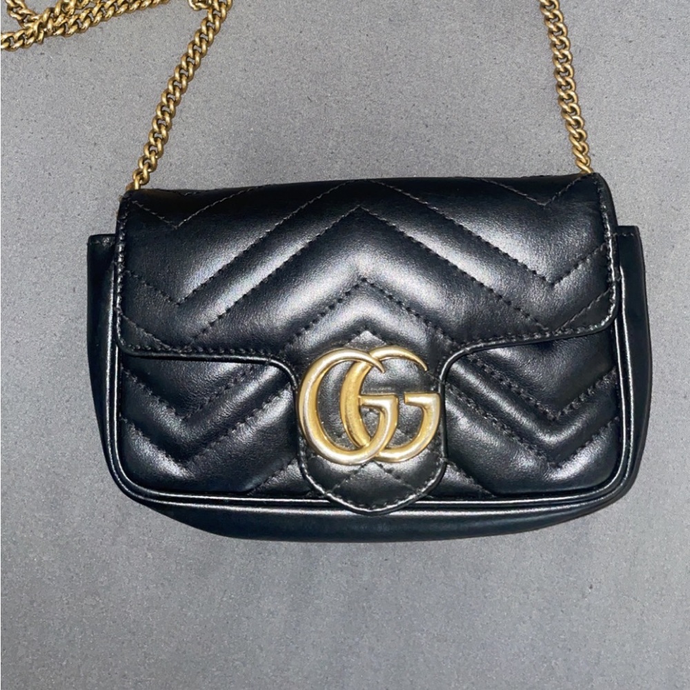 GG Marmont matelassé leather super mini bag